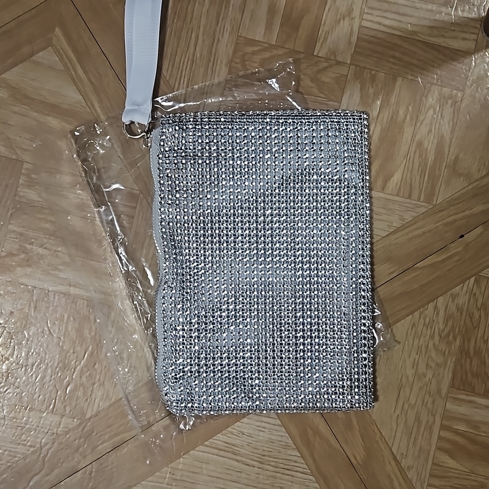 **Wristlet Bag